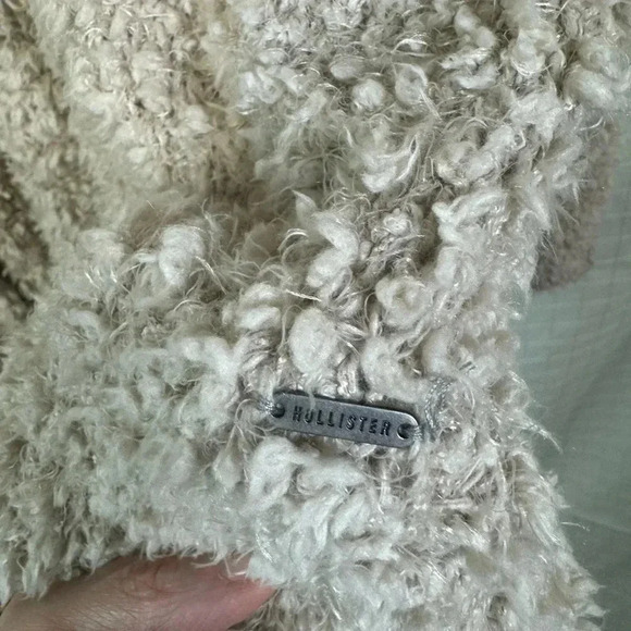 HOLLISTER Womens size XSmall tan Fuzzy cardigan - Picture 3 of 5
